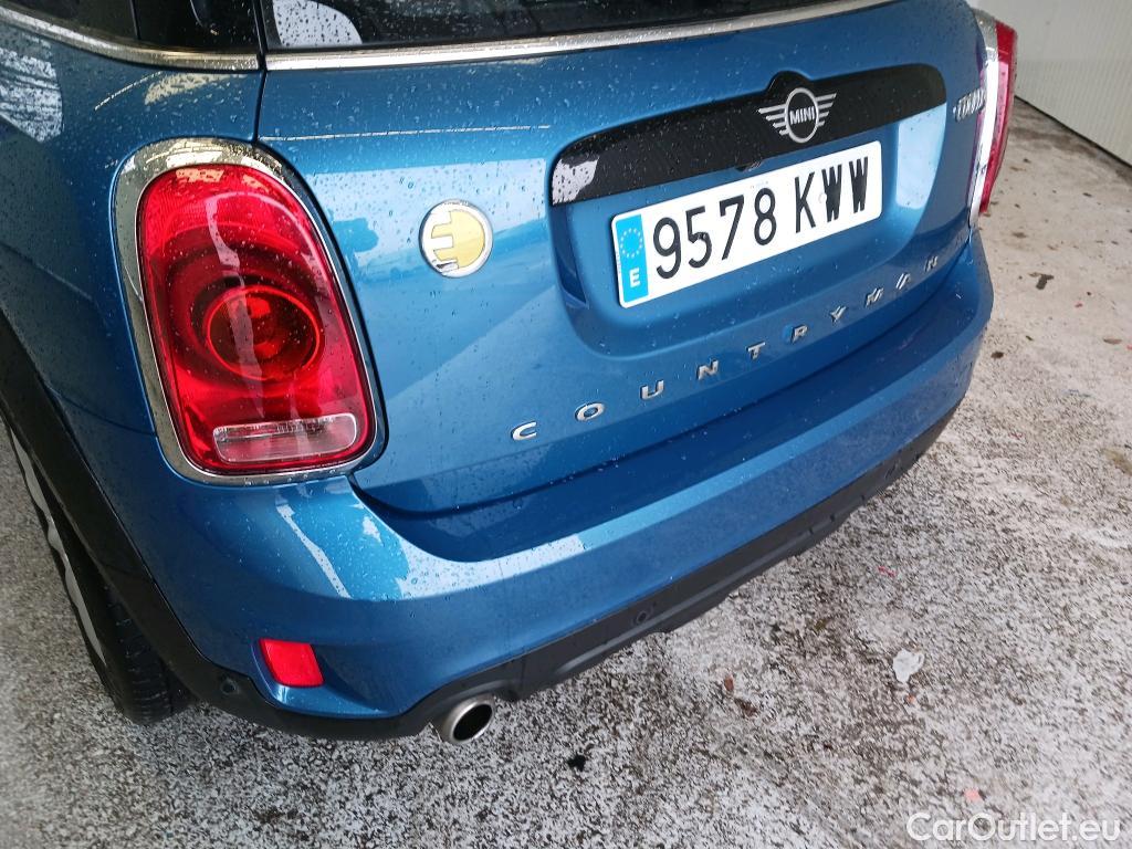  Mini  Countryman MINI  / 2016 / 5P / berlina con portón Cooper S E ALL4 #28