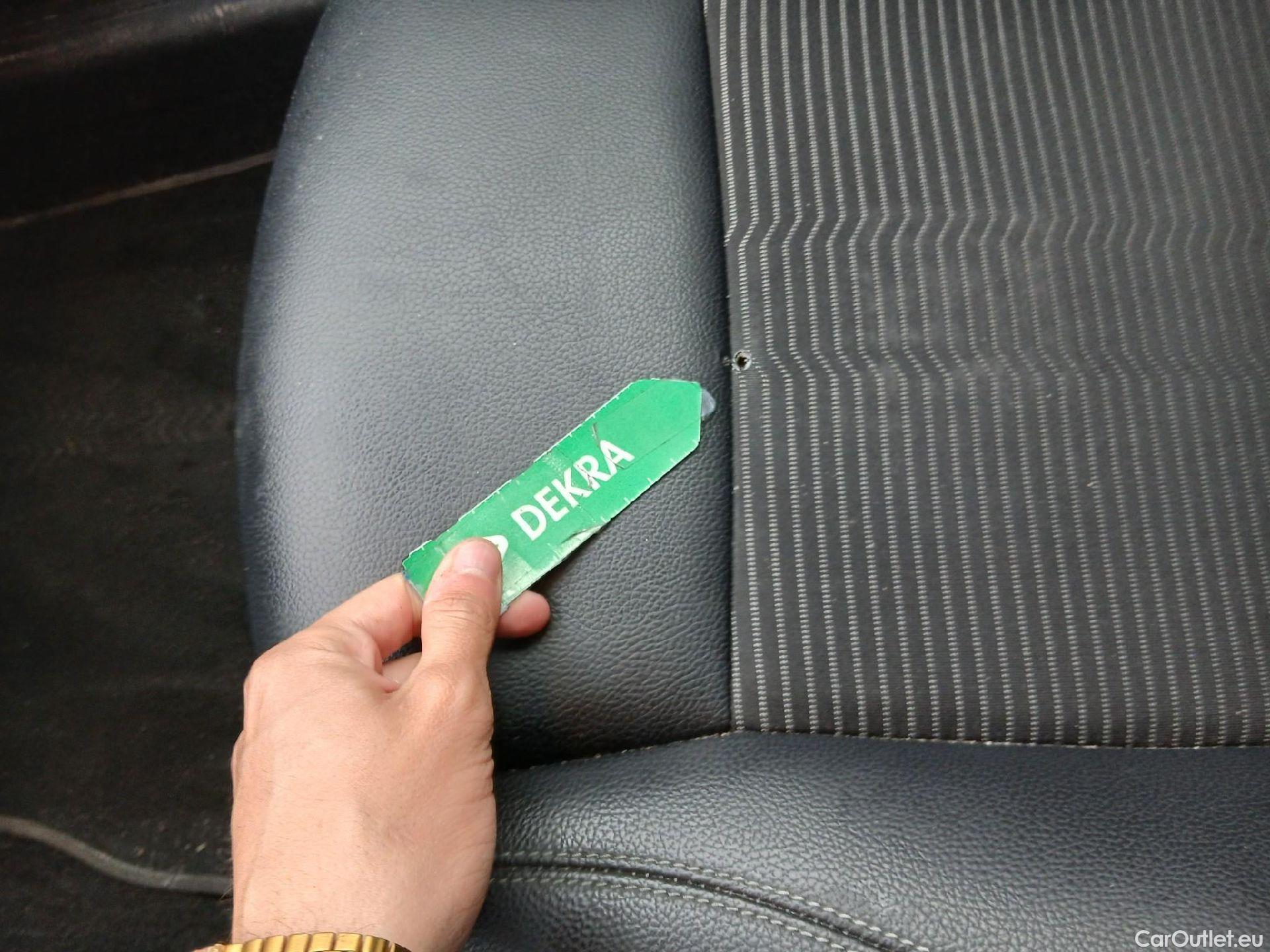  Mercedes  A-Klasse MERCEDES-BENZ Clase A / 2018 / 5P / berlina con portón A 180 d #15