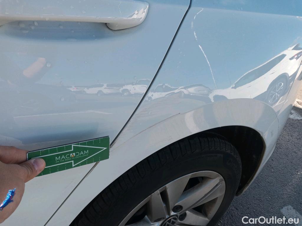  Volkswagen  Golf  VOLKSWAGEN / 2020 / 5P / berlina con portón 2.0 TDI 85kW (115CV) #8