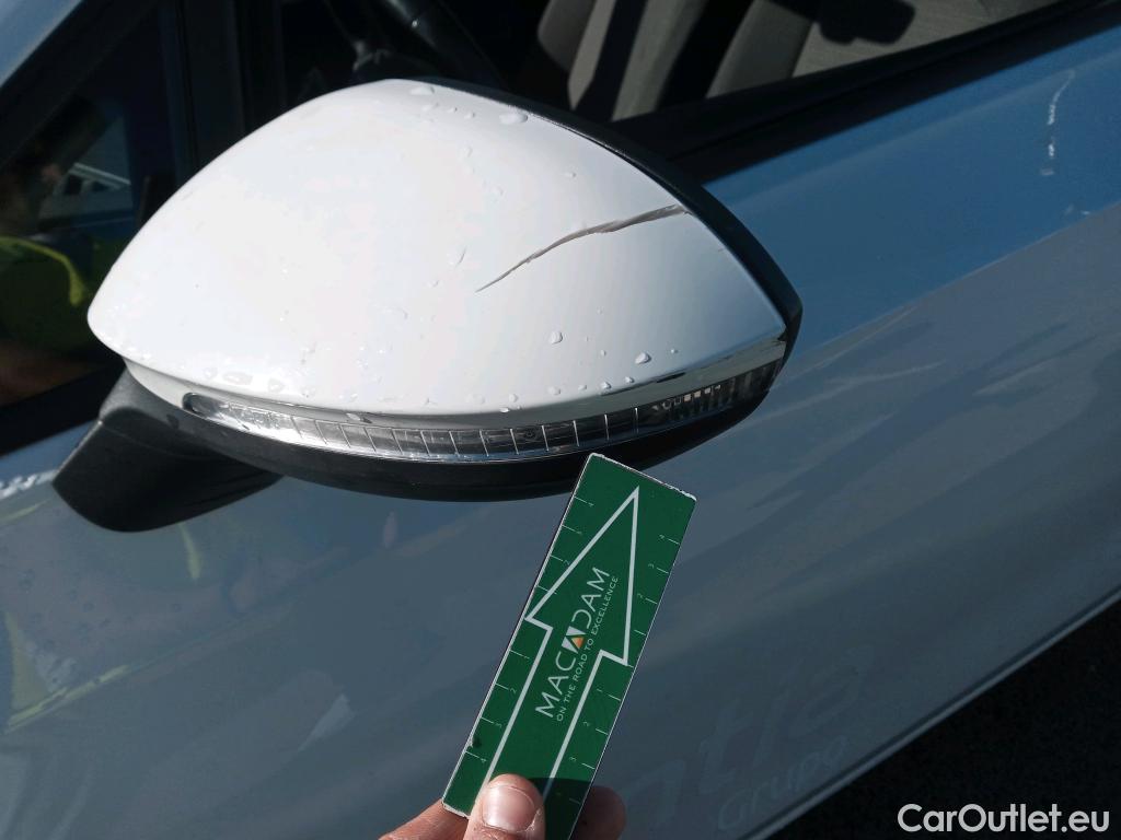  Volkswagen  Golf  VOLKSWAGEN / 2020 / 5P / berlina con portón 2.0 TDI 85kW (115CV) #22