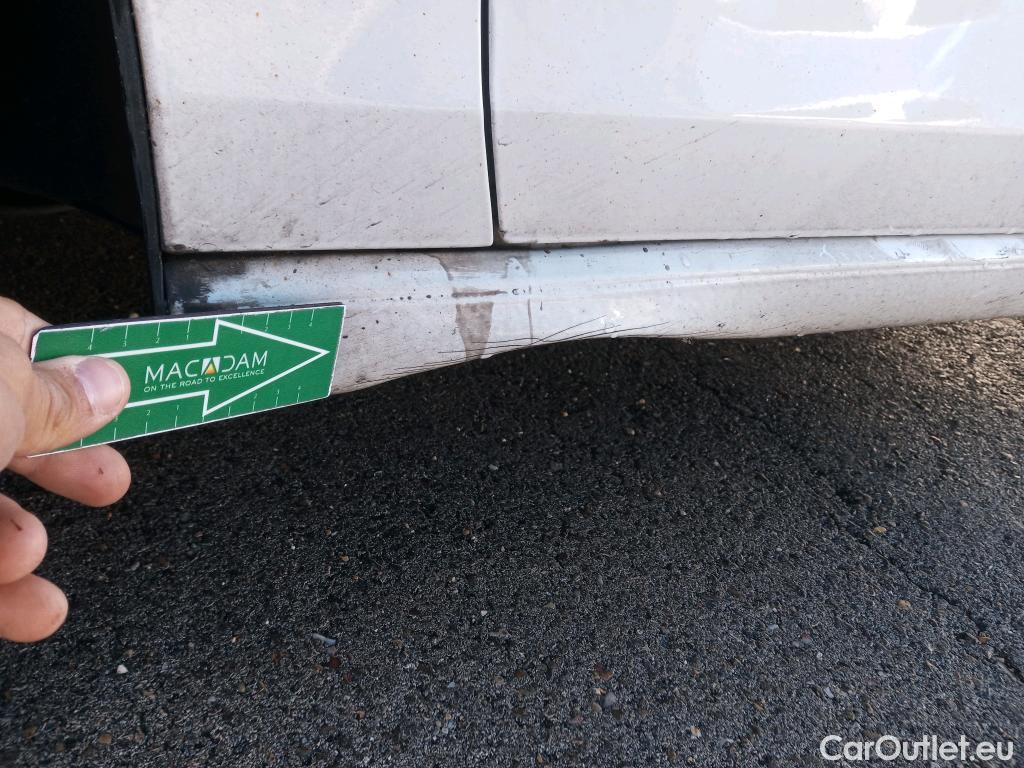  Volkswagen  Golf  VOLKSWAGEN / 2020 / 5P / berlina con portón 2.0 TDI 85kW (115CV) #5