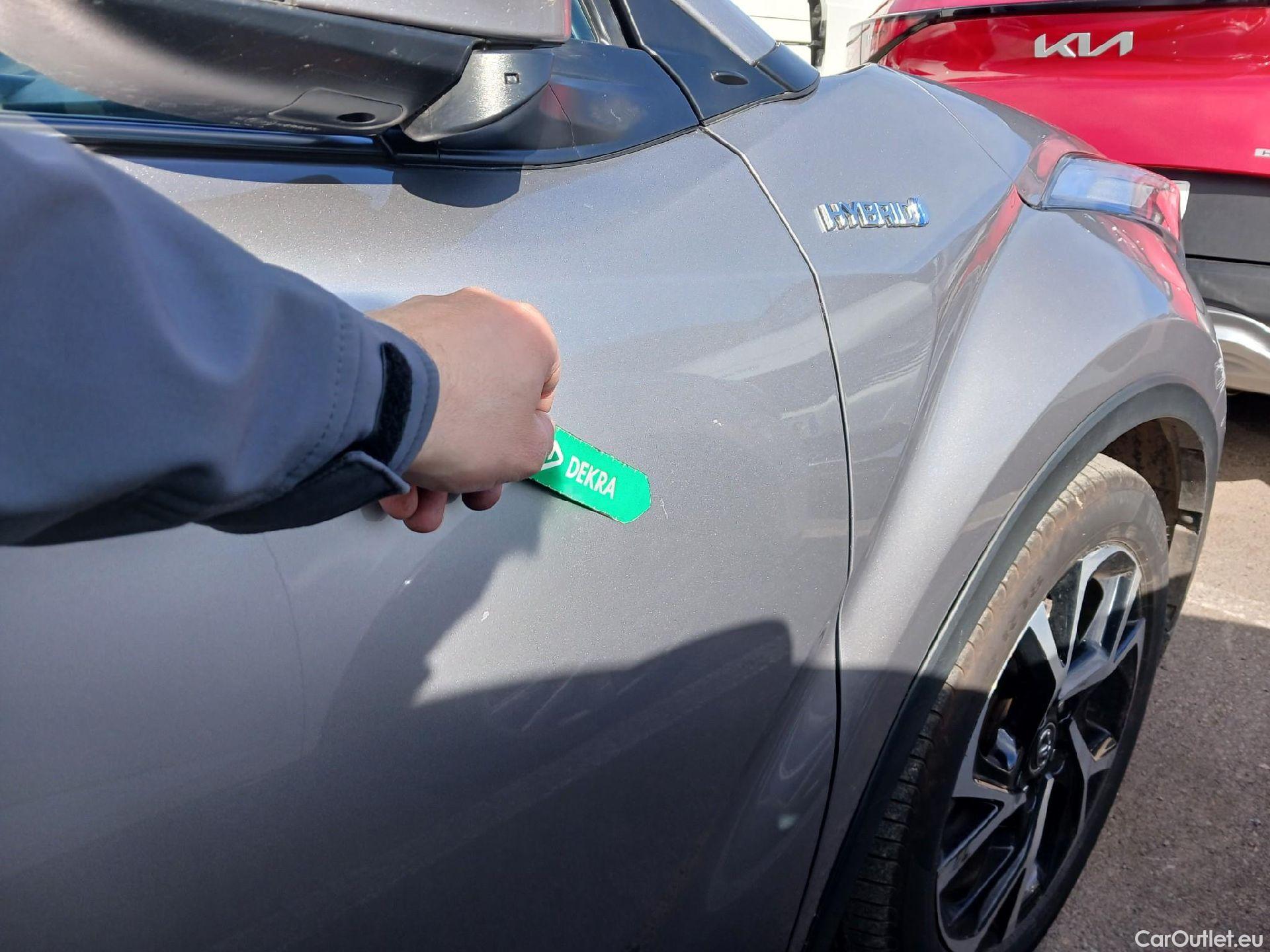  Toyota  C-HR TOYOTA  / 2016 / 5P / todoterreno 1.8 125H Advance (CX) #27