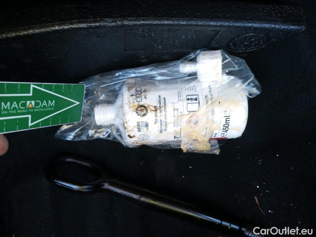  Volkswagen  Golf  VOLKSWAGEN / 2020 / 5P / berlina con portón 2.0 TDI 85kW (115CV) #16