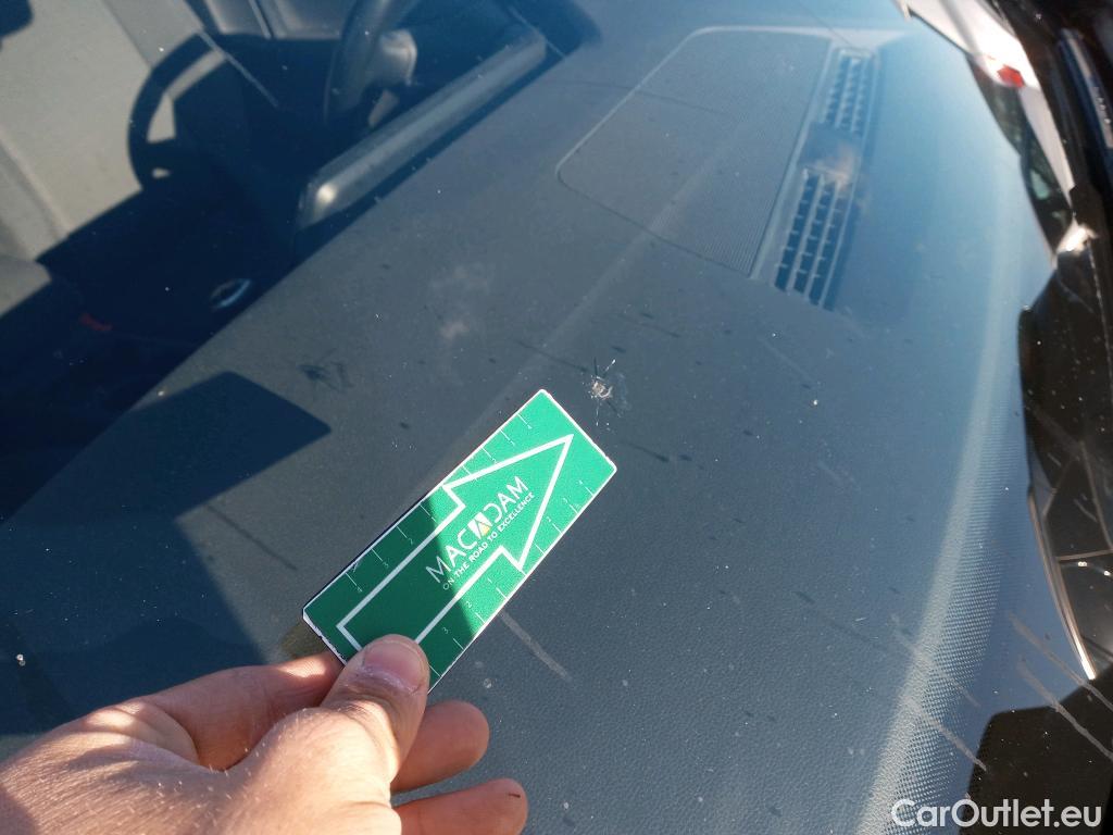  Volkswagen  Golf  VOLKSWAGEN / 2020 / 5P / berlina con portón 2.0 TDI 85kW (115CV) #2