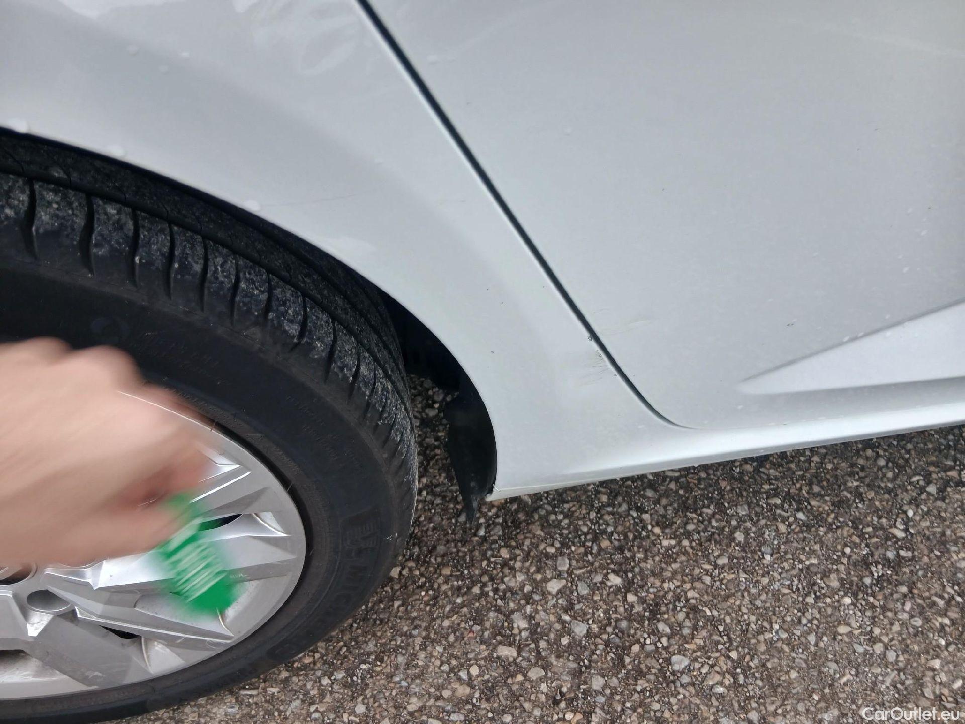  Renault  Megane RENAULT Mégane / 2020 / 5P / berlina con portón Equilibre Blue dCi 85 kW (115CV) #16