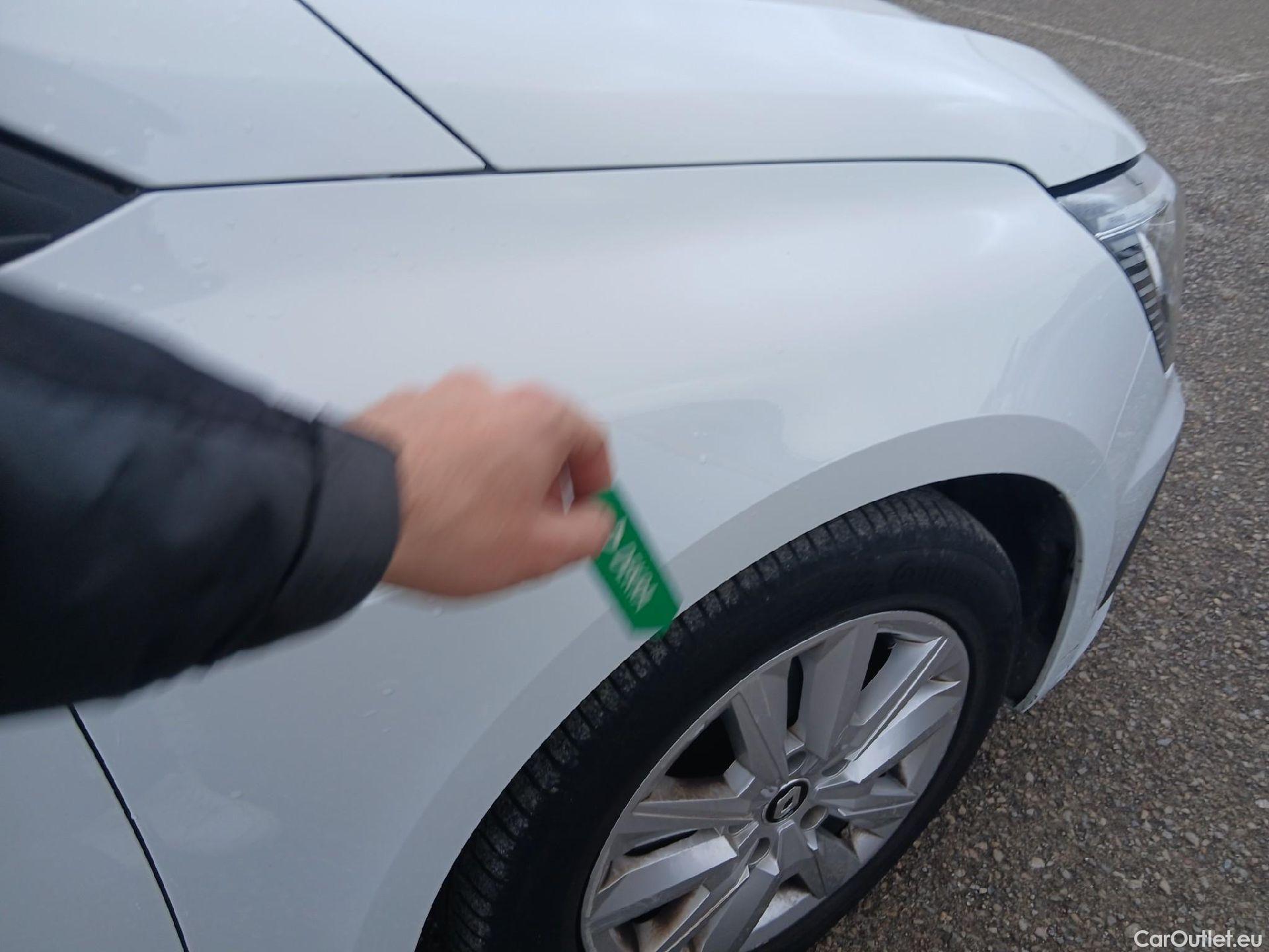  Renault  Megane RENAULT Mégane / 2020 / 5P / berlina con portón Equilibre Blue dCi 85 kW (115CV) #23