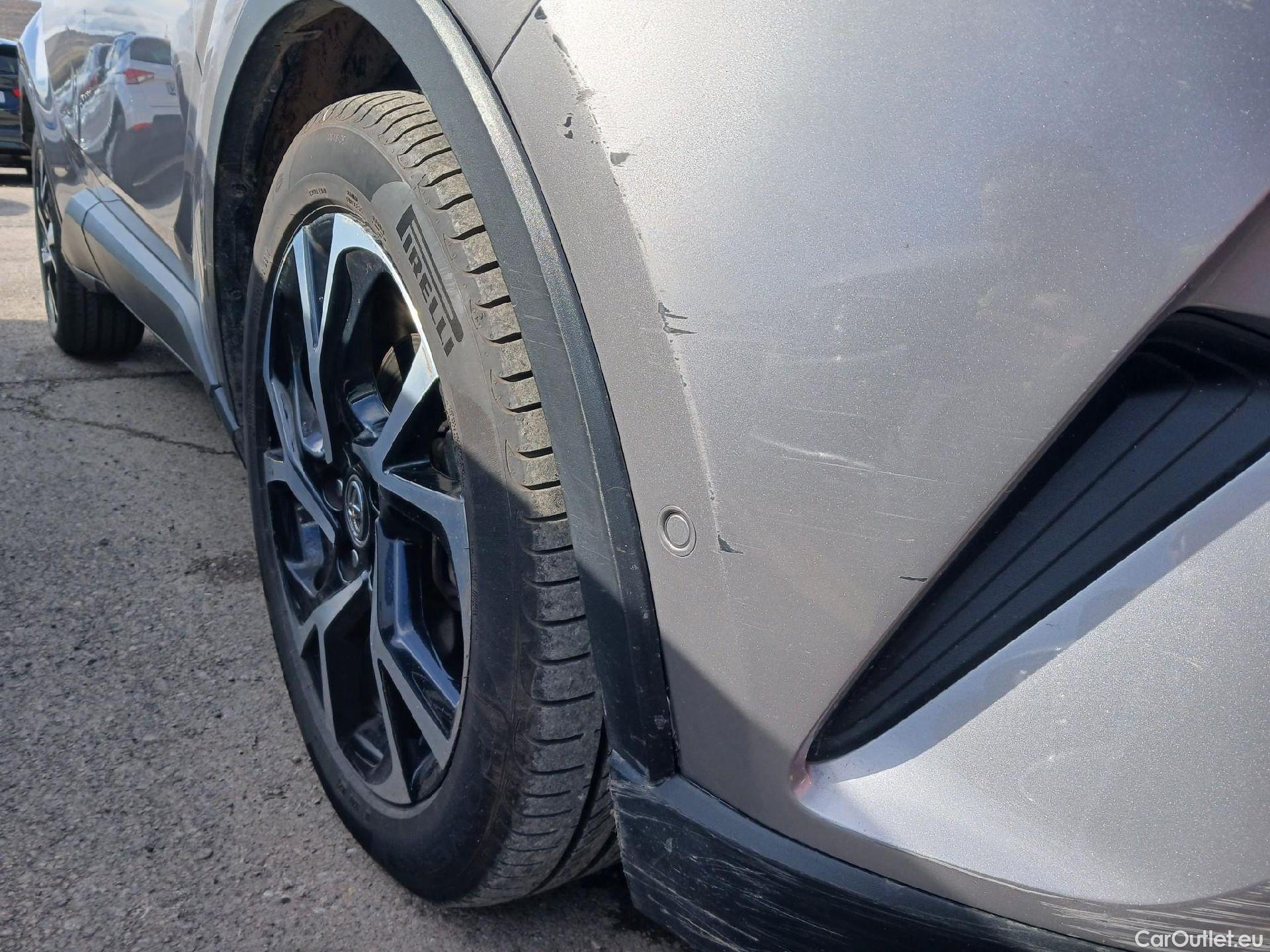  Toyota  C-HR TOYOTA  / 2016 / 5P / todoterreno 1.8 125H Advance (CX) #6