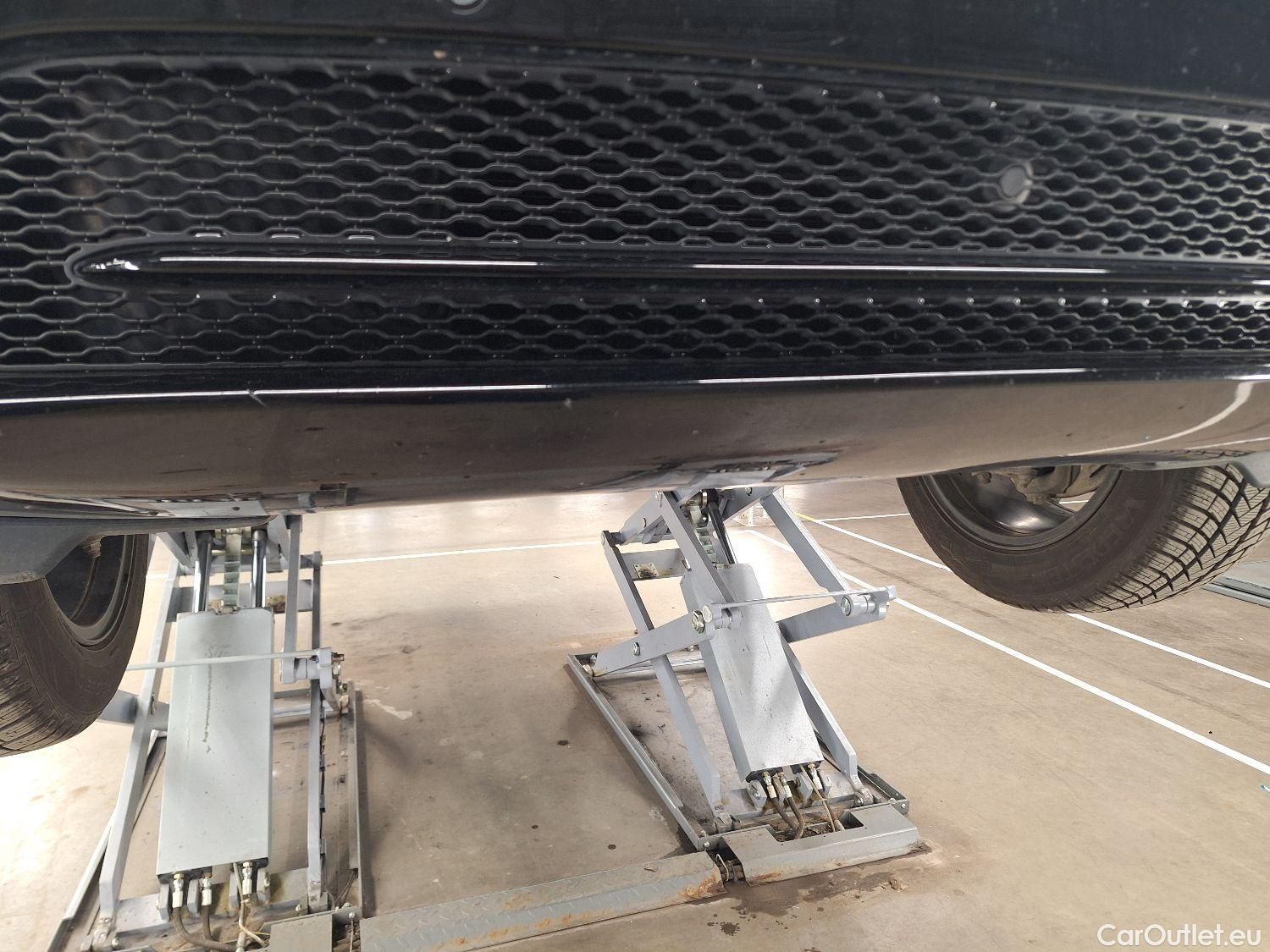  Land Rover  Range Rover Land Rover, RR.Velar FL'20 PHEV, Land Rover  Velar P400e SE 5d #7