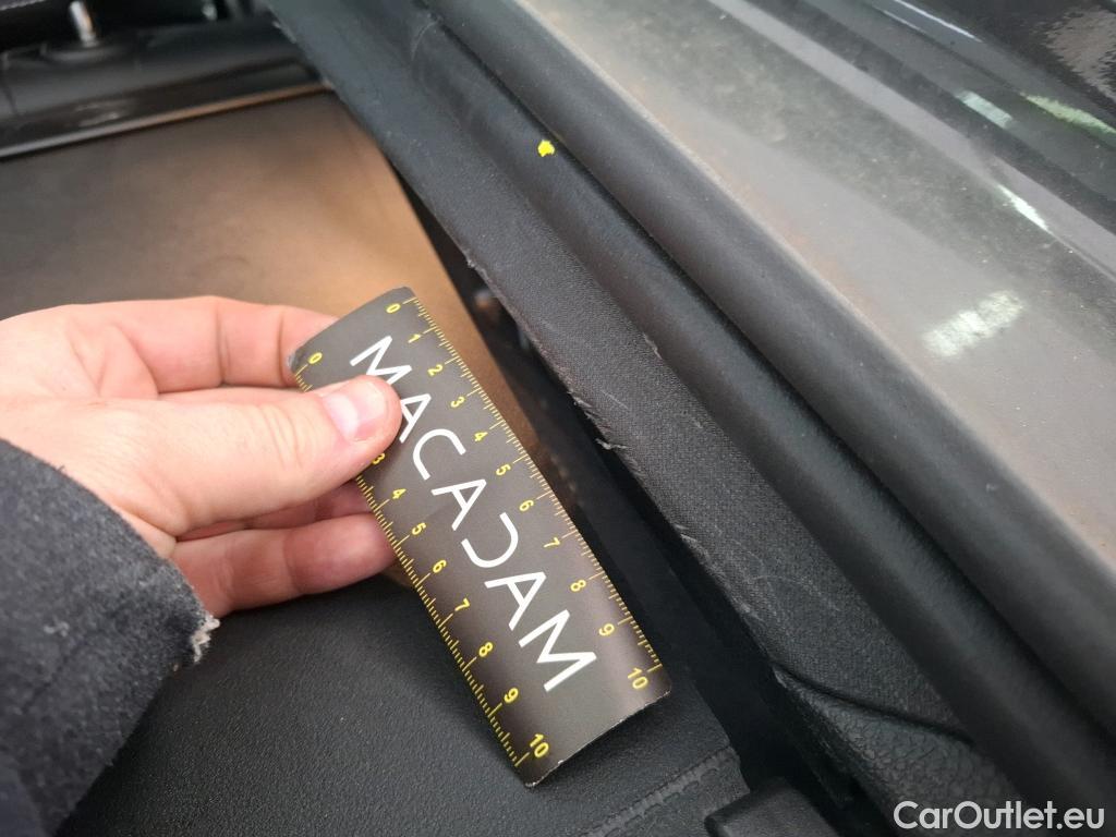  Mercedes  G-Klasee MERCEDES-BENZ GLC Coupe / 2019 / 5P / Coupé GLC 300 de Business Line 4Matic #24