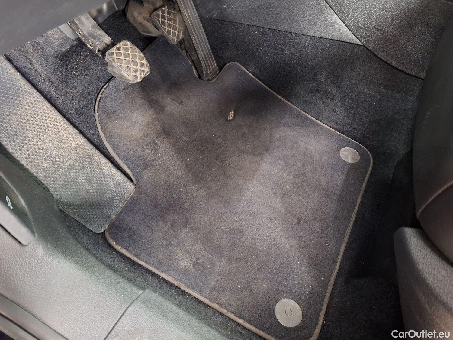  Volkswagen  Sharan VW,  '15, Volkswagen  1.4 TSi 110kW Highline 5d 7pl #47