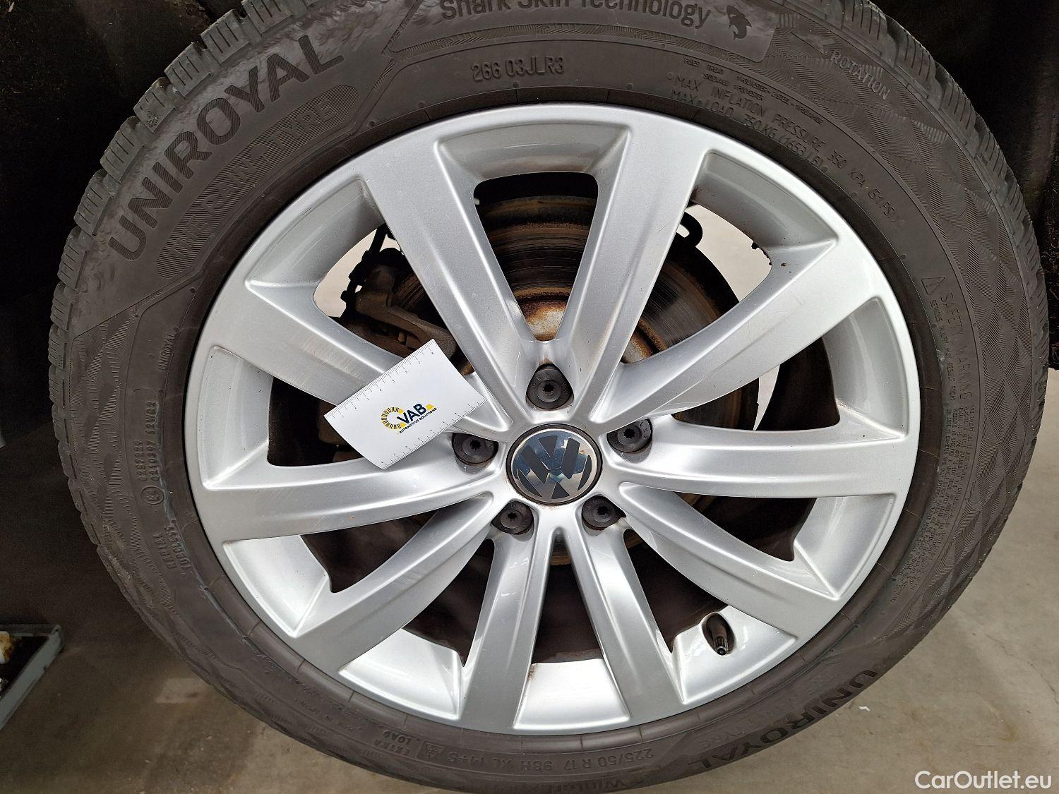  Volkswagen  Sharan VW,  '15, Volkswagen  1.4 TSi 110kW Highline 5d 7pl #17