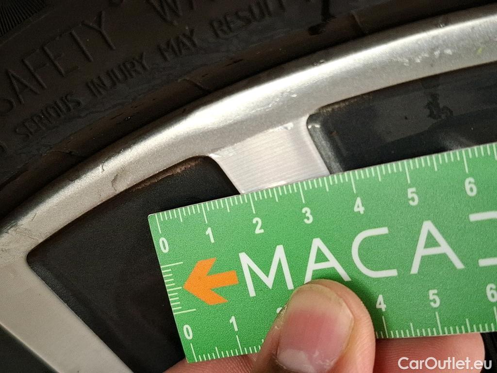  Bmw  Serie 1 BMW Série 1 / 2019 / 5P / Berline 116i Business Design #9