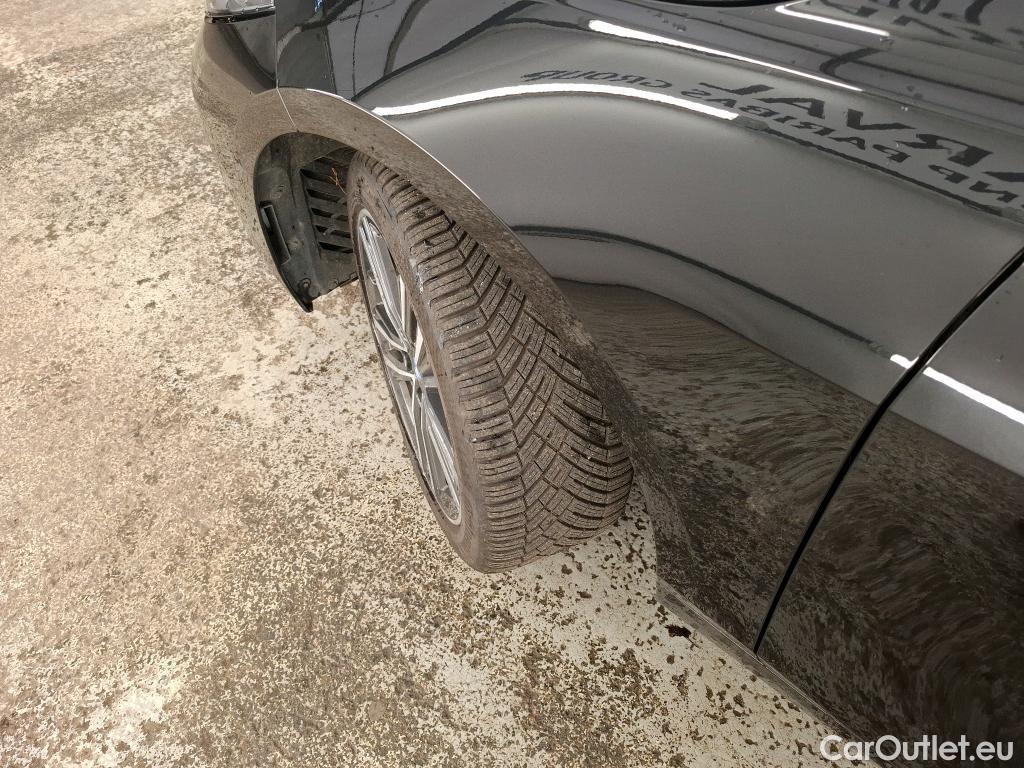  Bmw  Serie 1 BMW Série 1 / 2019 / 5P / Berline 116i Business Design #6