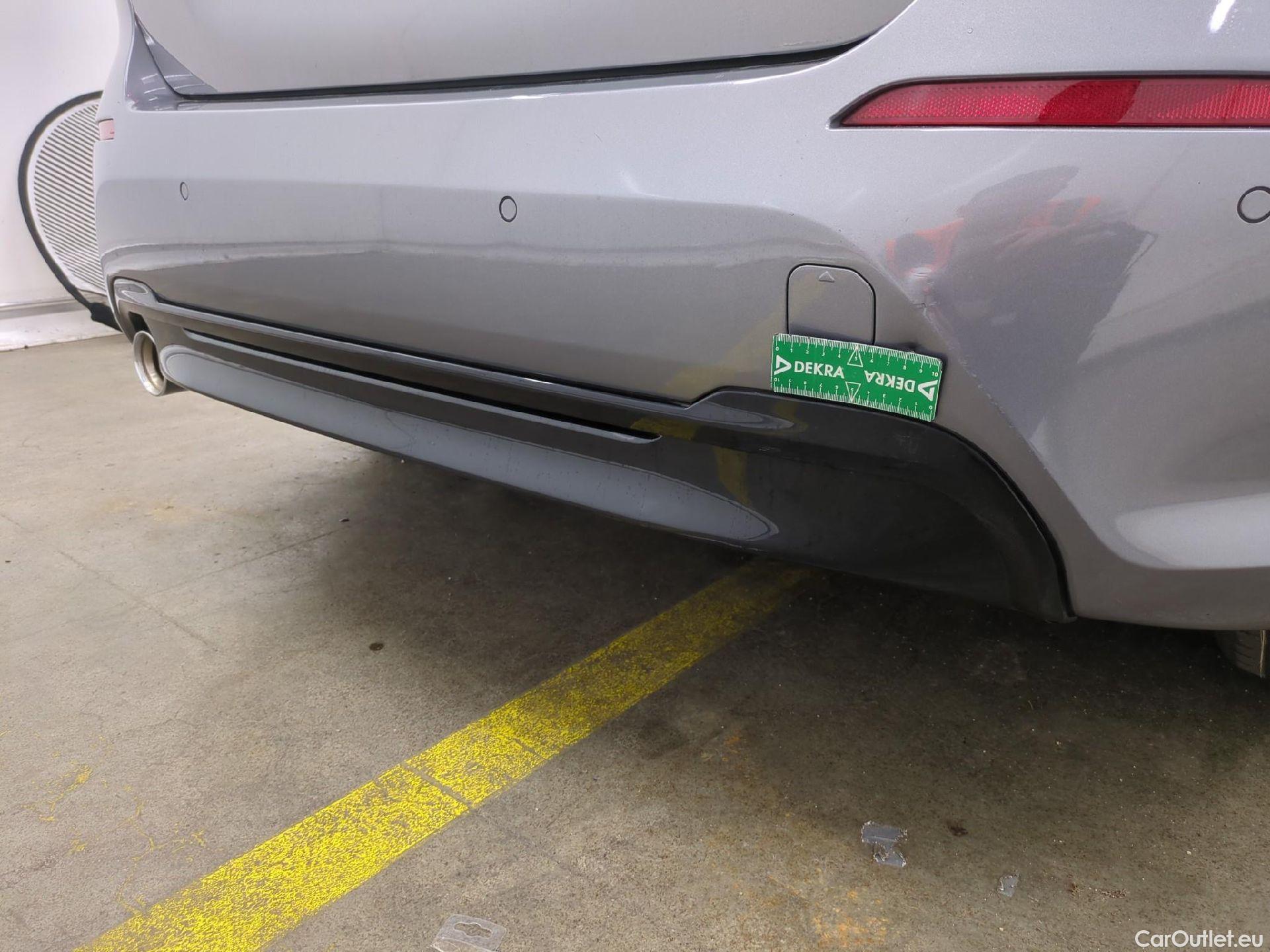  Bmw  Serie 1 Série 1 Berline 118 i Edition Sport 1.5 135CV BVA7 E6d #9