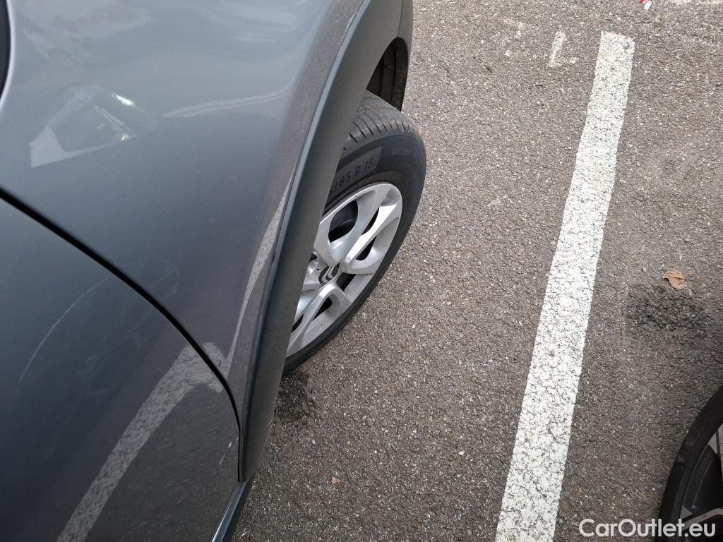  Citroen  C3 CITROEN  / 2016 / 5P / Berline PureTech 82 S&S BVM Feel Business #3