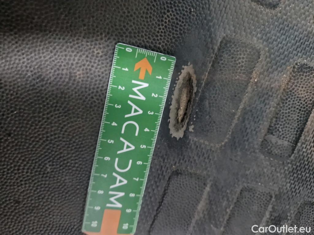  Citroen  Jumpy  Fourgon Club M 2.0 BlueHDi 120CV BVM6 E6dT #28