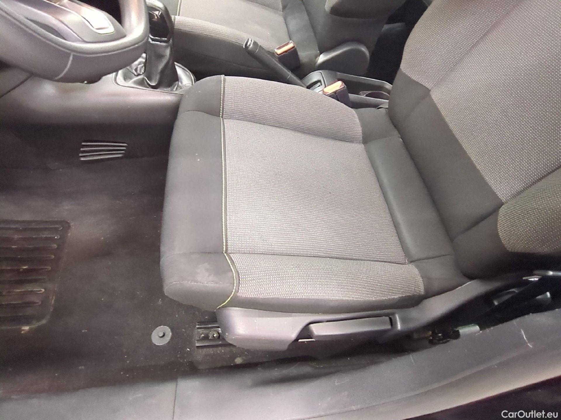  Citroen  C3  Feel Pack 1.2 PureTech 80CV BVM5 E6d #24