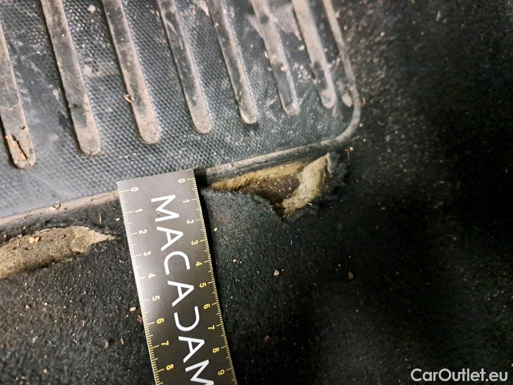  Citroen  C4 Cactus  Feel Business 1.2 PureTech 110CV BVM6 E6dT #7