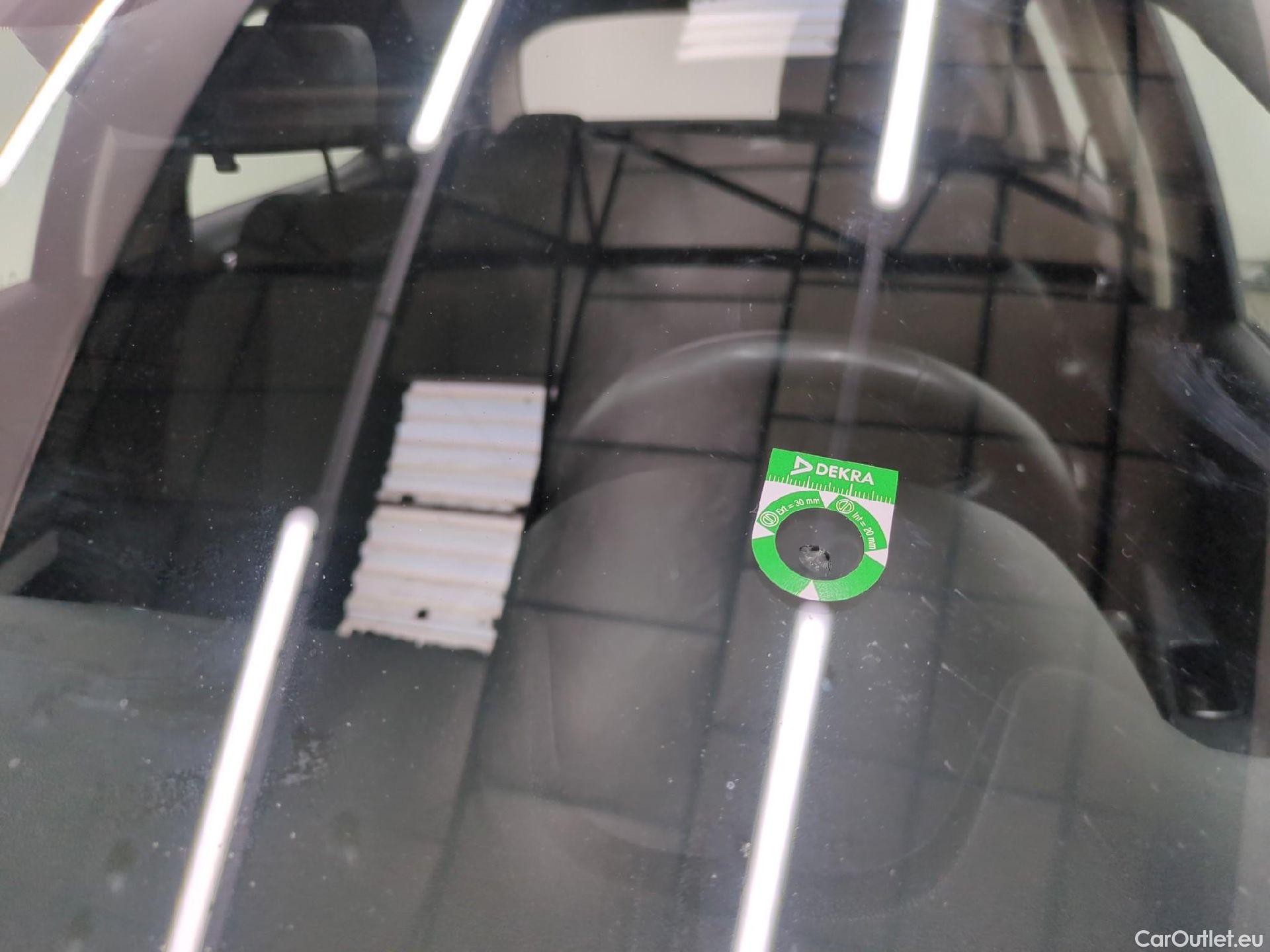  Citroen  C3  Feel Pack 1.2 PureTech 80CV BVM5 E6d #11