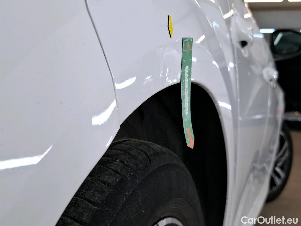  Peugeot  208  Allure Business 1.2 PureTech 100CV BVM6 E6d #25