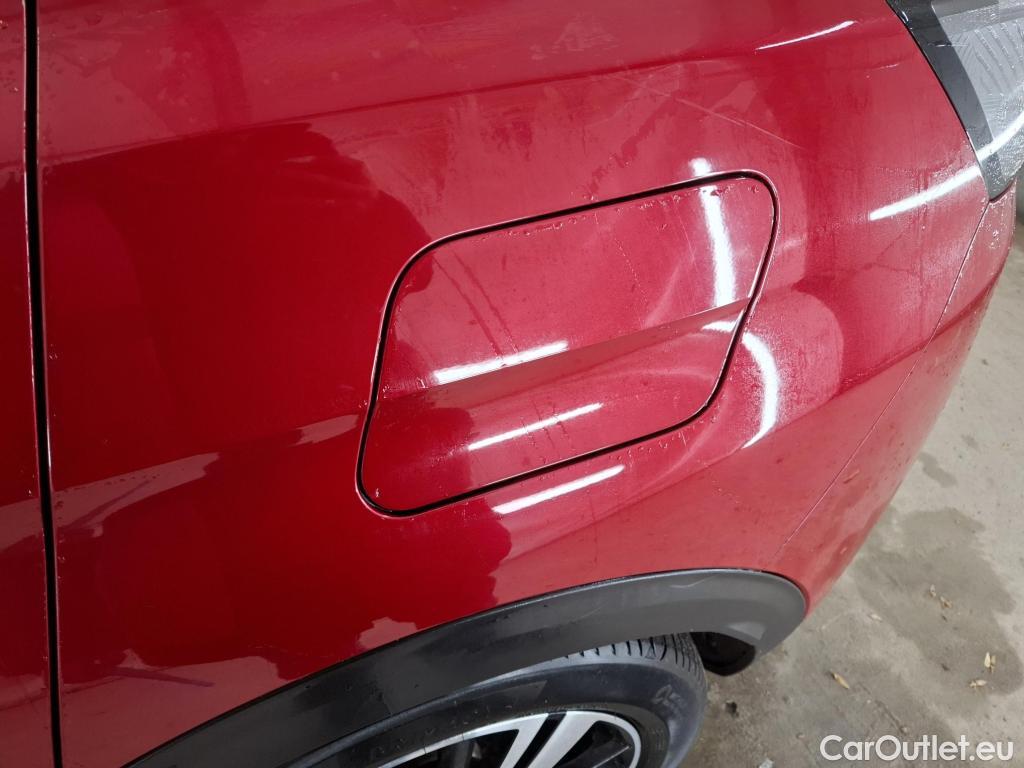  Peugeot  3008 PEUGEOT  / 2020 / 5P / SUV 1.6 HYBRID4 300 E-EAT8 GT #75