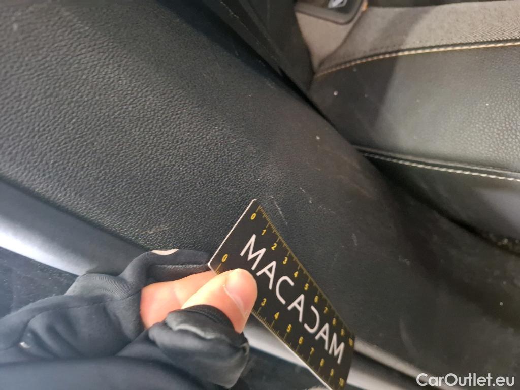  Opel   Grandland X Grandland X Elegance Business 1.5 130CV BVA8 E6d #13