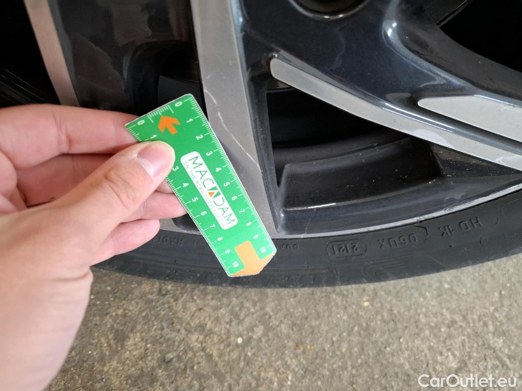  Peugeot  208  Allure Business 1.2 PureTech 100CV BVM6 E6d #19