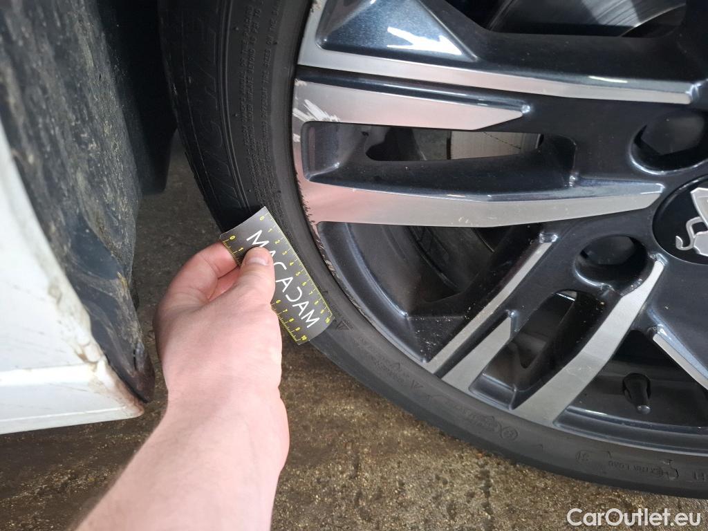  Peugeot  208  Allure Pack 1.2 PureTech 100CV BVA8 E6d #27