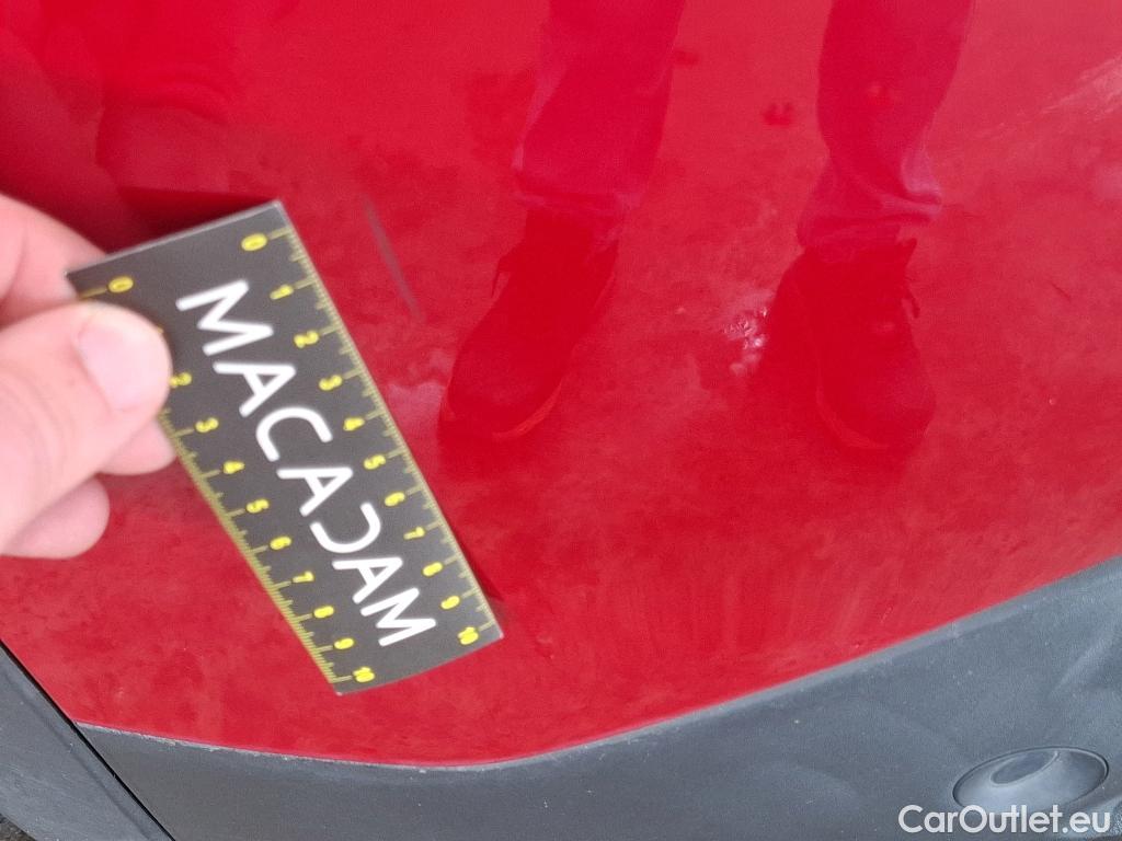  Peugeot  3008 PEUGEOT  / 2020 / 5P / SUV 1.6 HYBRID4 300 E-EAT8 GT #81