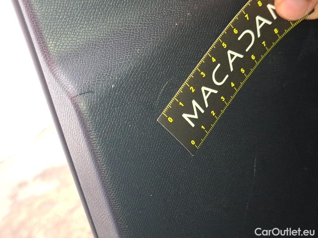  Peugeot  3008 PEUGEOT  / 2020 / 5P / SUV 1.6 HYBRID4 300 E-EAT8 GT #40