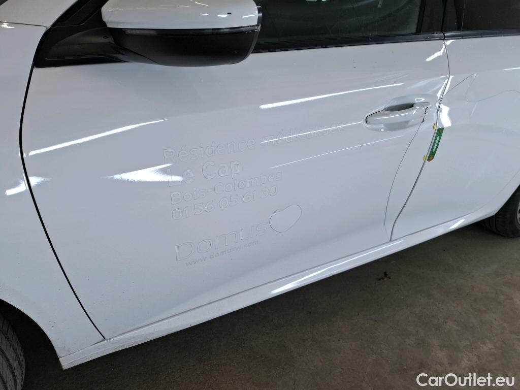  Peugeot  208  Allure Business 1.2 PureTech 100CV BVM6 E6d #9