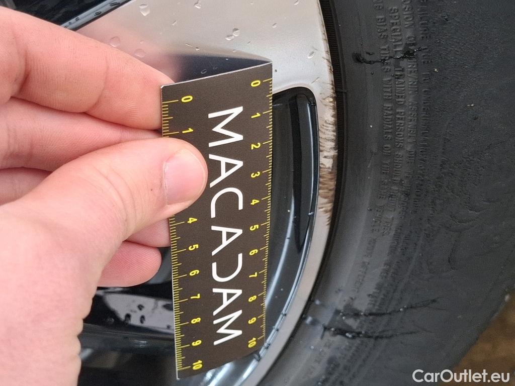  Peugeot  3008 PEUGEOT  / 2020 / 5P / SUV 1.6 HYBRID4 300 E-EAT8 GT #78