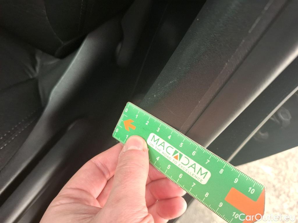  Peugeot  208  Affaire Premium Pack 1.2 80CV BVM5 E6dT #32