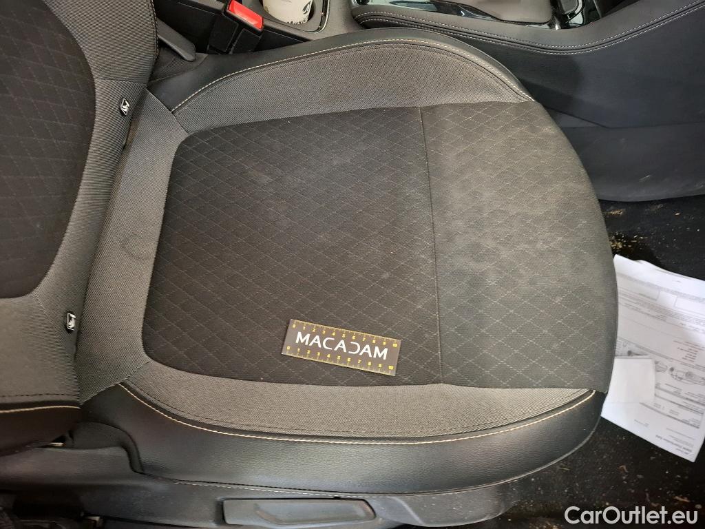  Opel   Grandland X Grandland X Elegance Business 1.5 130CV BVA8 E6d #32