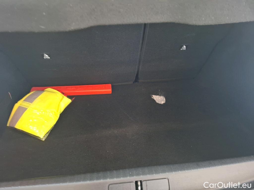  Peugeot  208  Allure Pack 1.2 PureTech 100CV BVA8 E6d #37