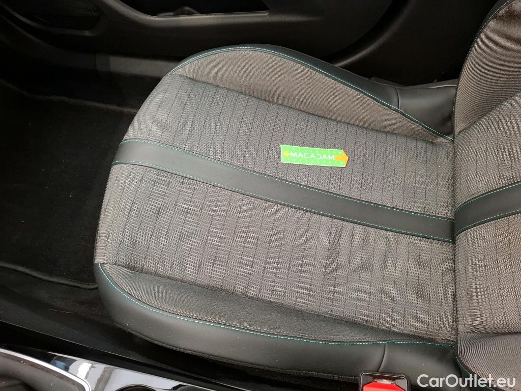  Peugeot  2008  Allure Business 1.2 PureTech 130CV BVM6 E6d #24