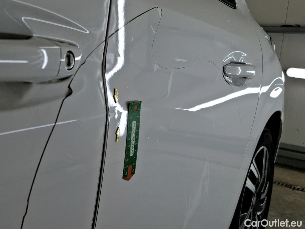  Peugeot  208  Allure Business 1.2 PureTech 100CV BVM6 E6d #23