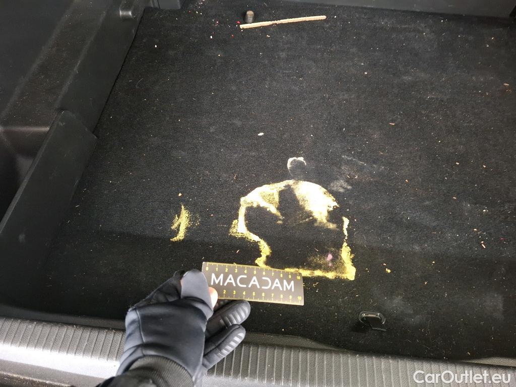  Opel   Grandland X Grandland X Elegance Business 1.5 130CV BVA8 E6d #37