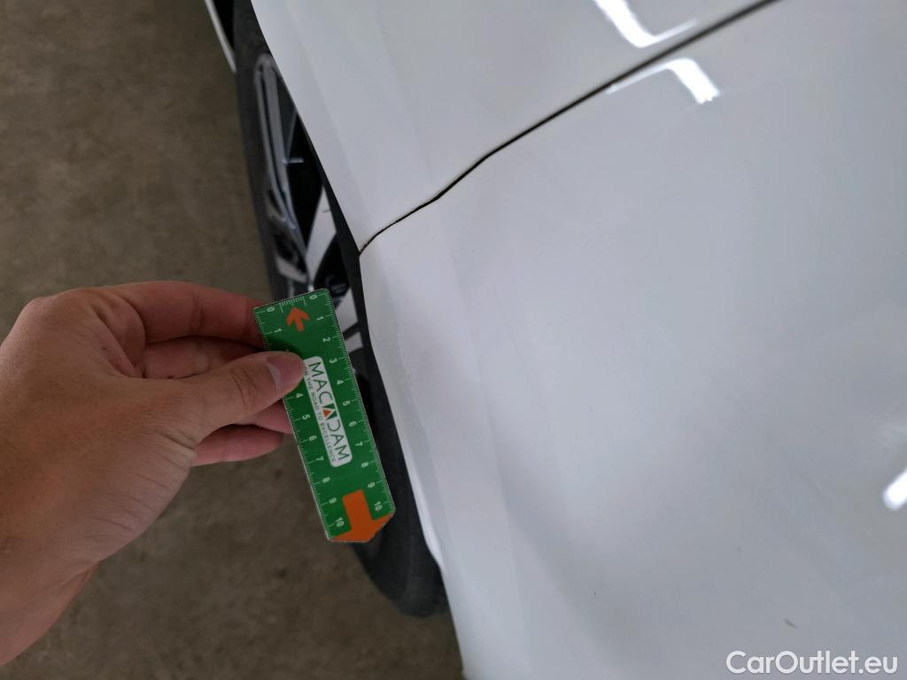  Peugeot  208  Allure Business 1.2 PureTech 100CV BVM6 E6d #4