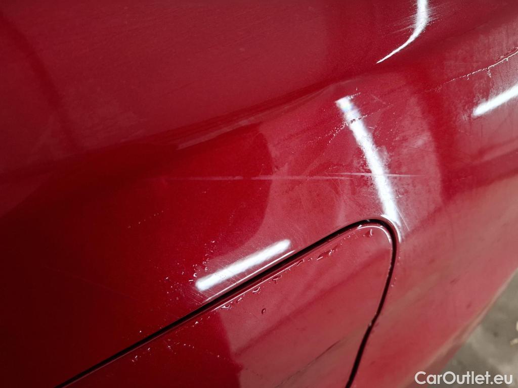  Peugeot  3008 PEUGEOT  / 2020 / 5P / SUV 1.6 HYBRID4 300 E-EAT8 GT #73