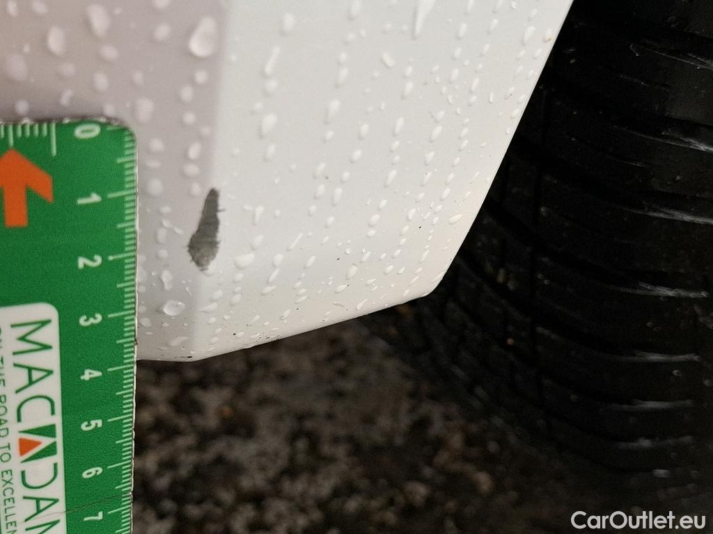  Toyota  Yaris TOYOTA  Hybride / 2019 / 5P / Berline Hybride 116h Dynamic Business Beyond Zer #35