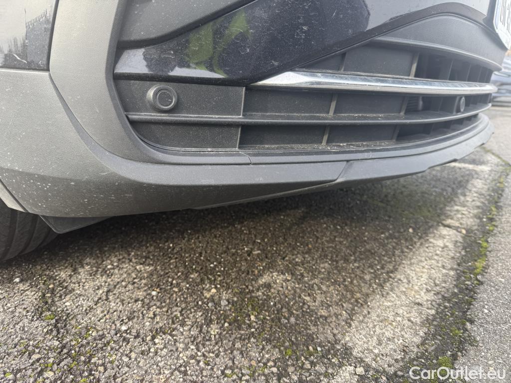  Volkswagen  Tiguan VOLKSWAGEN  / 2020 / 5P / SUV 2.0 TDI 150 DSG7 Life #41