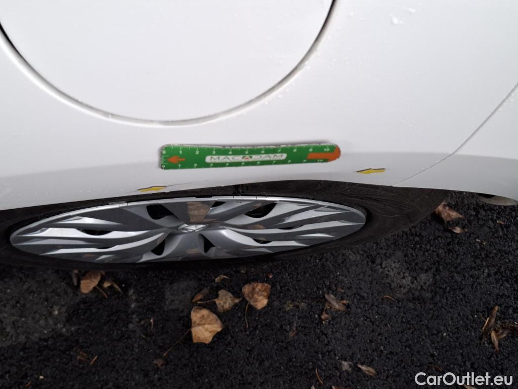  Toyota  Yaris TOYOTA  Hybride / 2019 / 5P / Berline Hybride 116h Dynamic Business Beyond Zer #13