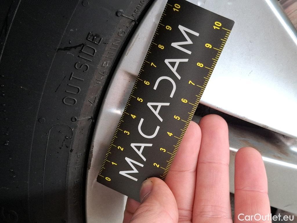  Volkswagen  Golf  VOLKSWAGEN / 2020 / 5P / Berline 1.5 eTSI OPF 150 DSG7 Life Busi 1st #4