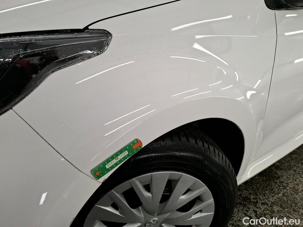  Toyota  Yaris TOYOTA  Hybride / 2019 / 5P / Berline Hybride 116h Dynamic Business Beyond Zer #30