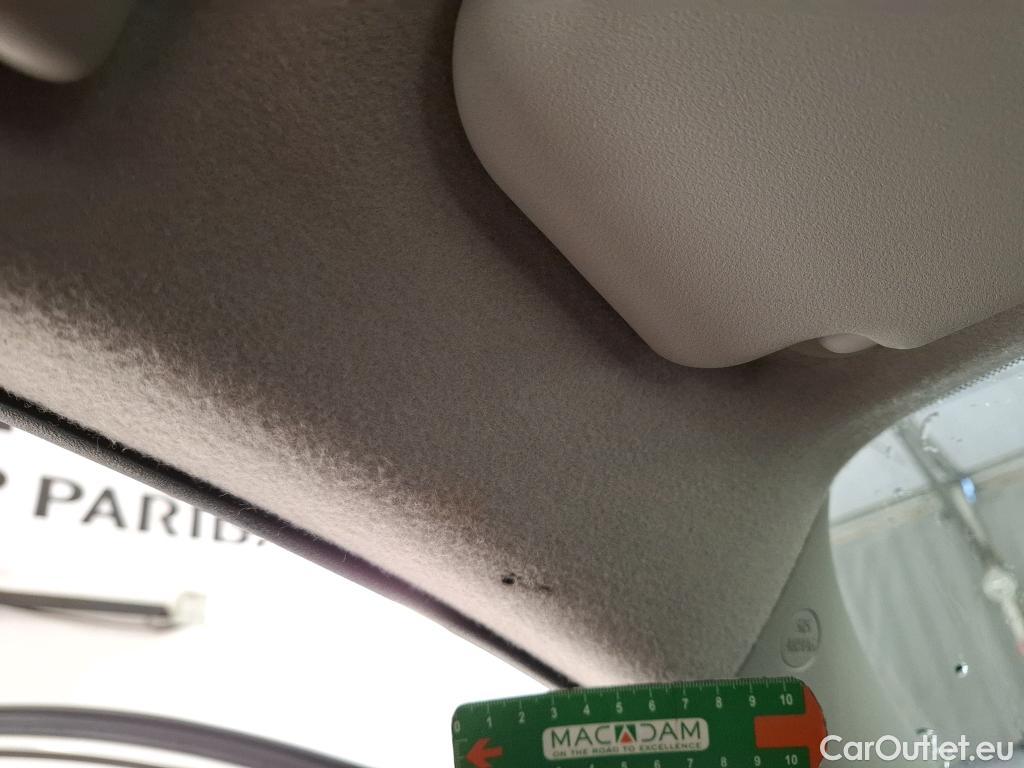  Toyota  Yaris TOYOTA  Hybride / 2019 / 5P / Berline Hybride 116h Dynamic Business Beyond Zer #23