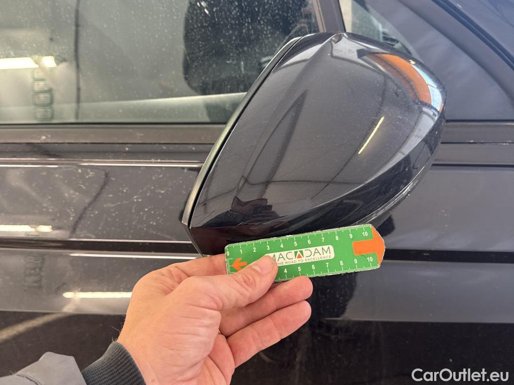  Volkswagen  Tiguan VOLKSWAGEN  / 2020 / 5P / SUV 2.0 TDI 150 DSG7 Life #37