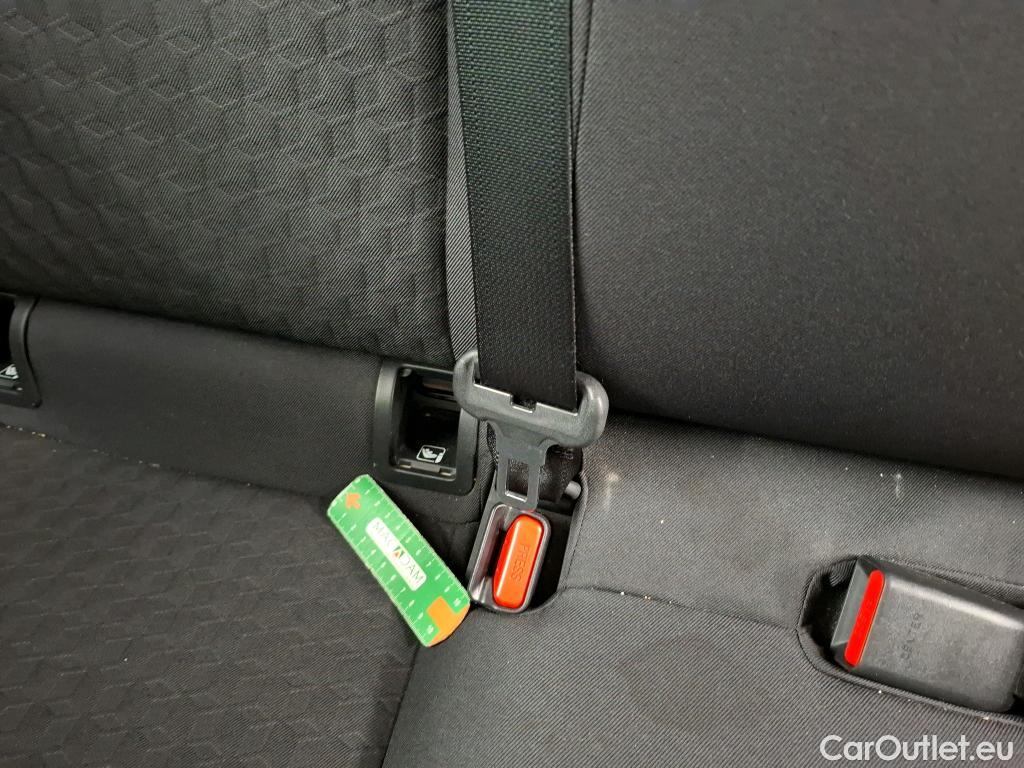  Toyota  Yaris TOYOTA  Hybride / 2019 / 5P / Berline Hybride 116h Dynamic Business Beyond Zer #28