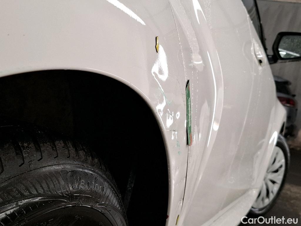  Toyota  Yaris TOYOTA  Hybride / 2019 / 5P / Berline Hybride 116h Dynamic Business Beyond Zer #9