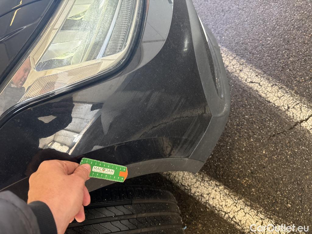  Volkswagen  Tiguan VOLKSWAGEN  / 2020 / 5P / SUV 2.0 TDI 150 DSG7 Life #34